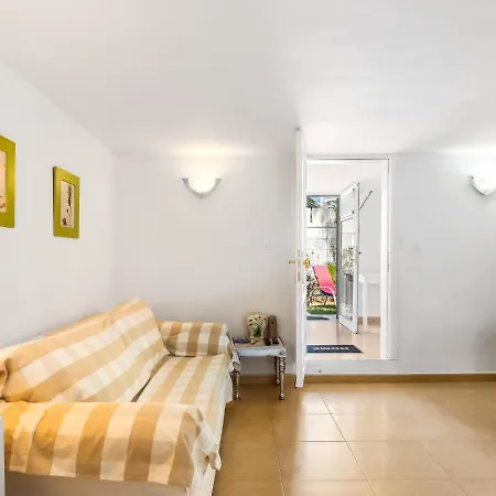 Apartamento En Villa 1 Dormitorio, Las Americas *